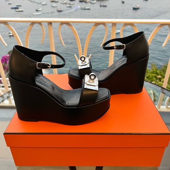 SOLD OUT Brand New Hermes Black Hilda 80 Sandal Size 36. - Picture 4 of 5
